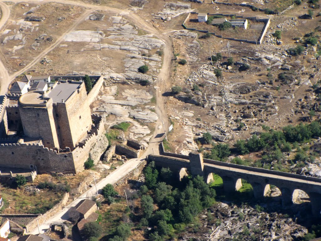 CASTILLO Y PUENTE DE PUENTE DEL CONGOSTO_3 by COGOLLUDO