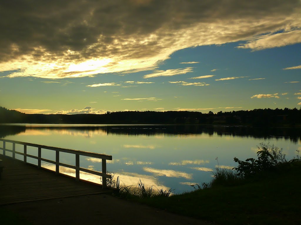 Kväll sjö = wieczór nad jeziorem by Tomasz Z. Zugaj