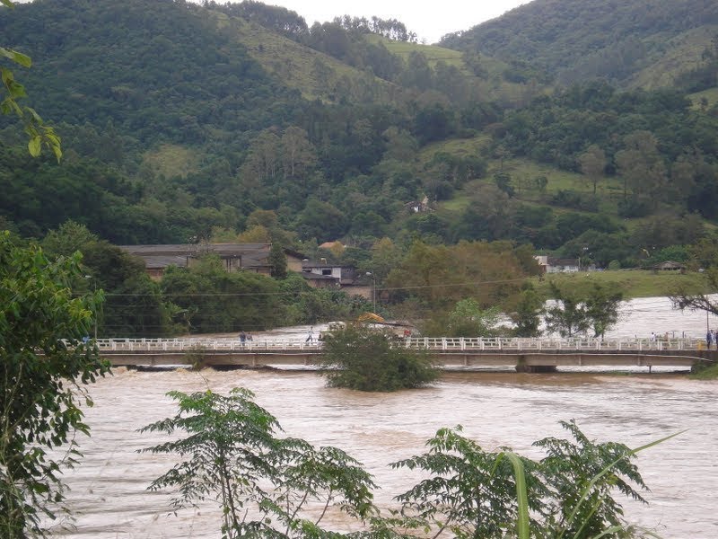 Enchente em Pedras Grandes by NELIO BIANCO 3