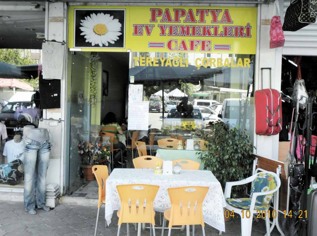 Papatya Ev yemekleri-Cafe (Fatma Teyzenin nefis ev yemekleri) Şarampol Cad. Kapalı yol / ANTALYA by Remzi Aydın