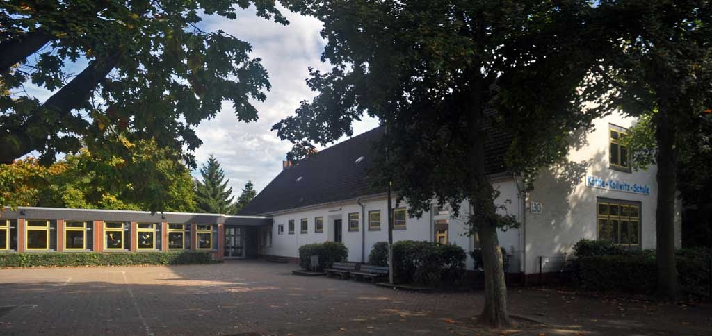 DELMENHORST: Käthe-Kollwitz-Schule / Käthe-Kollwitz school • 10-2010 by hartmut.breitling