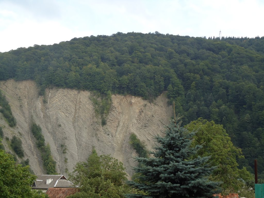 Yaremche, Ivano-Frankivs'ka oblast, Ukraine, 78500 by Андрій Y..