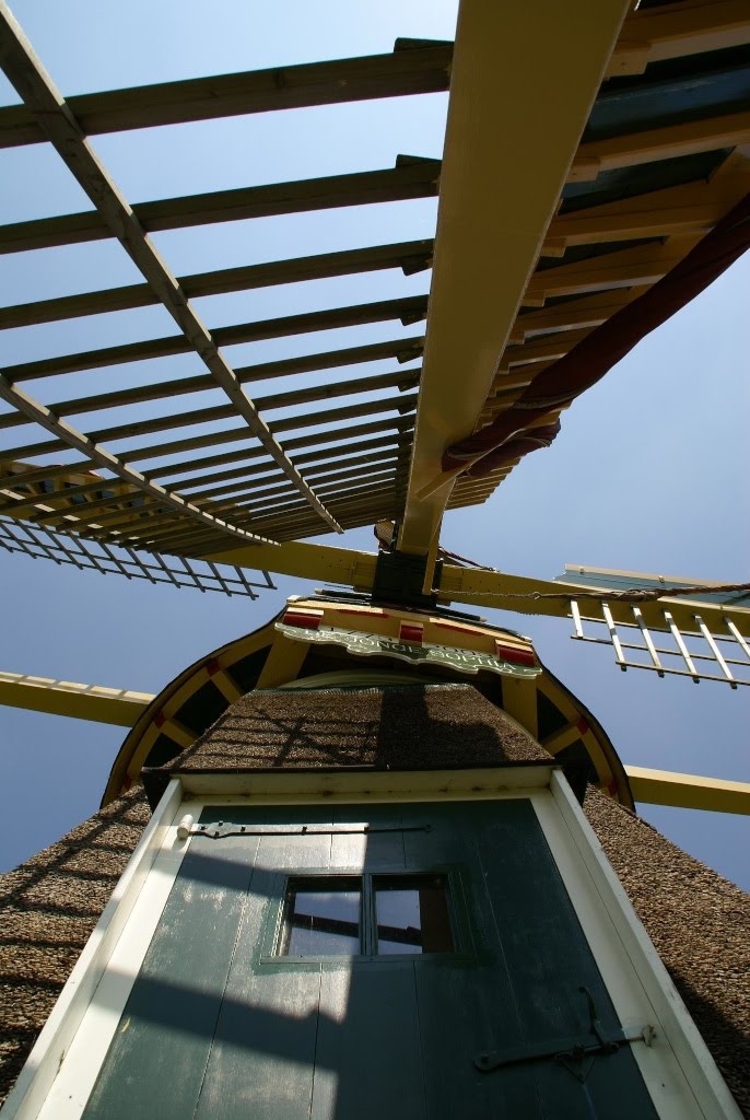 Windmill Liesveld by Maarten Kroes