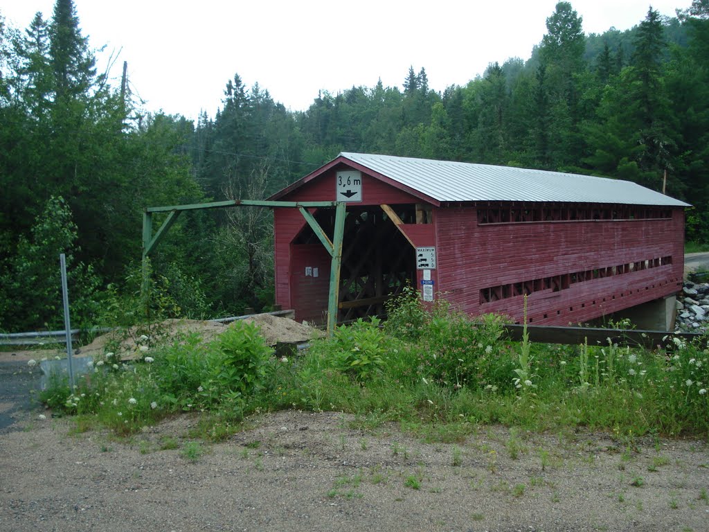 Pont Kelly, Low (61-25-13) by Jean-Moo