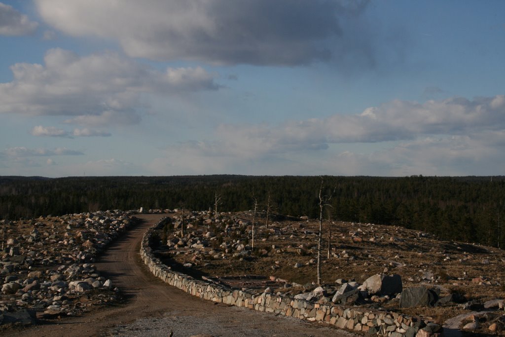 Landfill hill in Vuosaari by teep