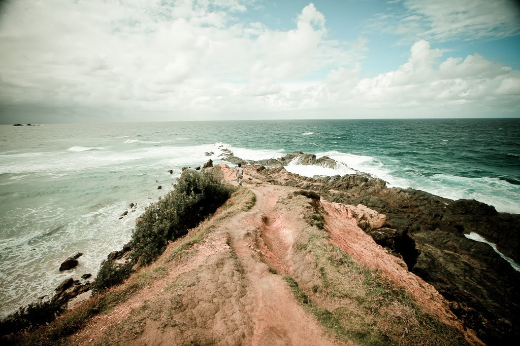 The walk to Byron Bay lighthouse by Jonah Jones