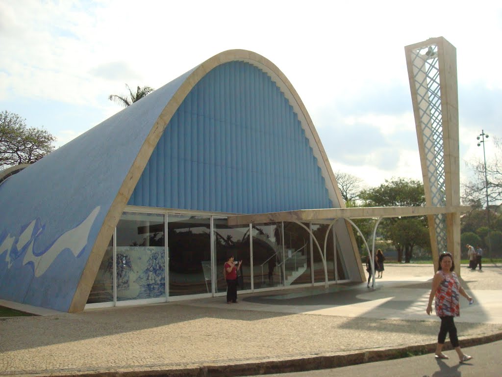 IGREJA SÃO FRANCISCO DE ASSIS- OBRA DE OSCAR NIEMAYER- BELO HORIZONTE MG- BRASIL by lukão gomes