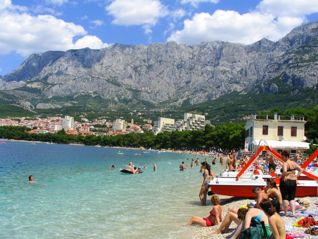 Makarska by Vastagné Gárgyán Ágn…