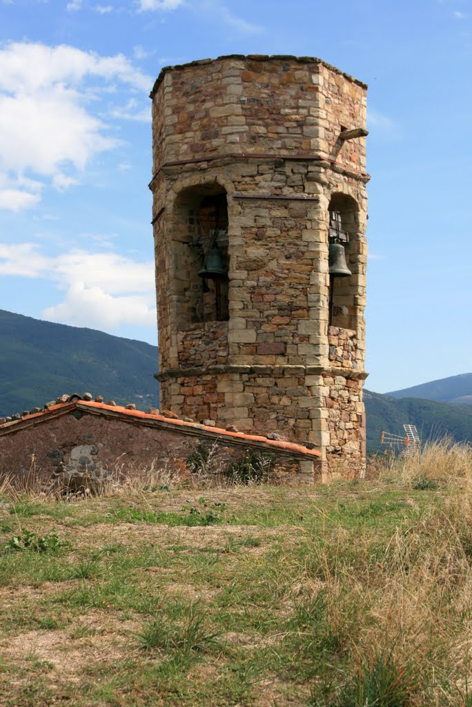 Campanar de Peramea by lluiscanyet