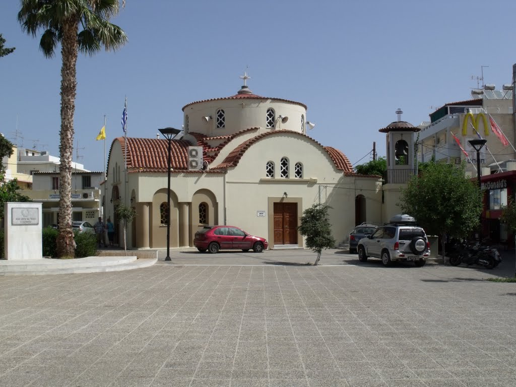 Limenas Hersonissou temploma / Church by El Nino