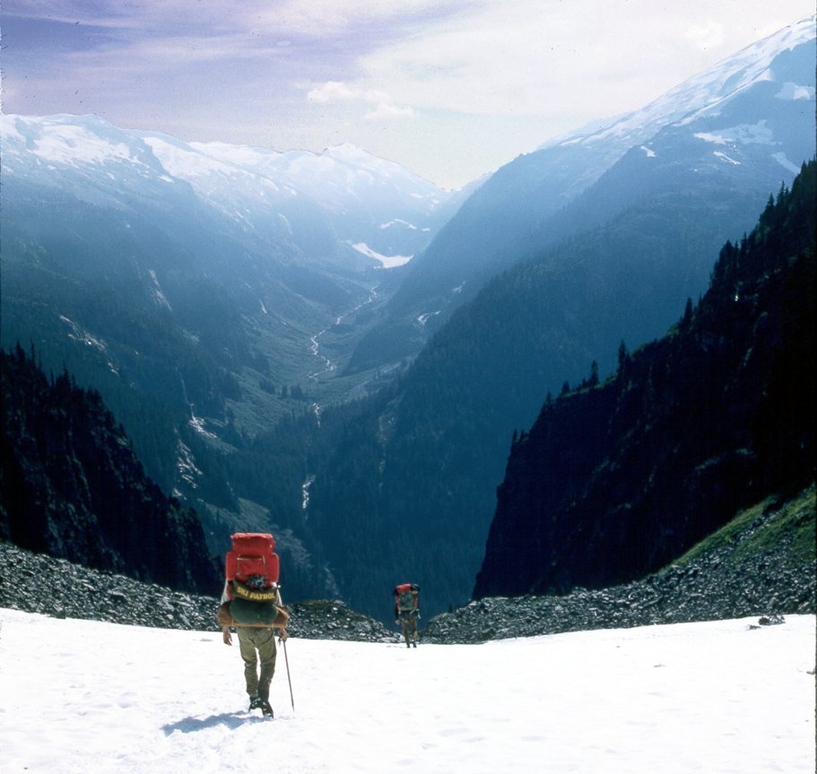 Descending to the Hunnechin by Cliff Jennings