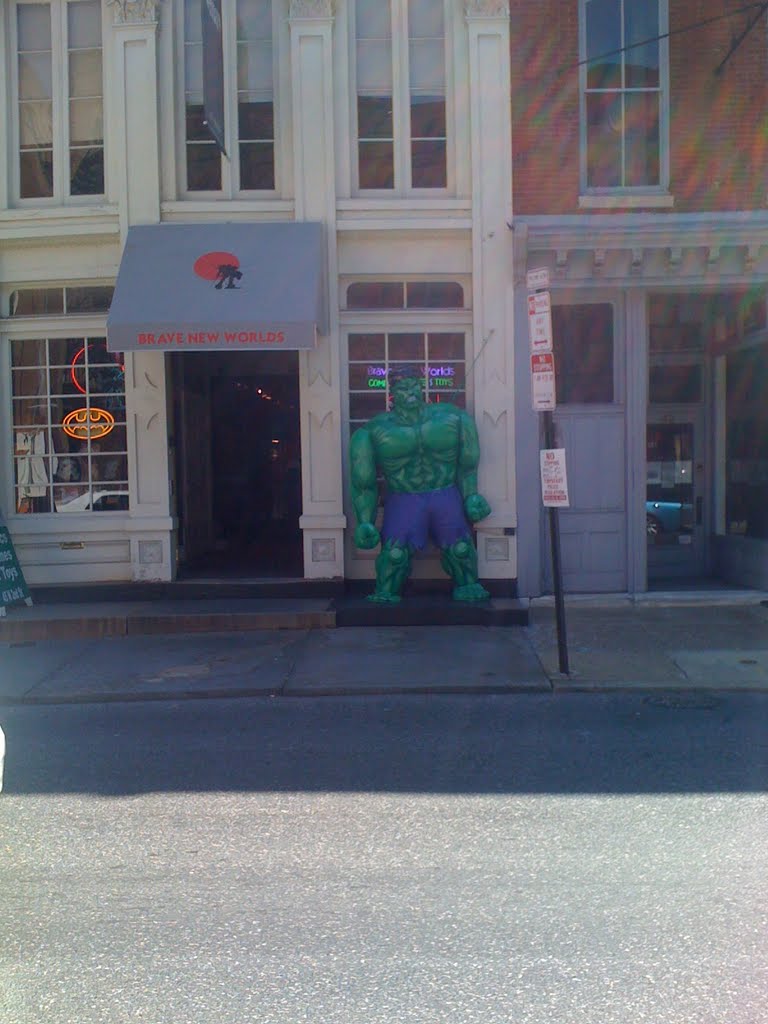 Hulk dans une rue de Philadelphie by FabMoi