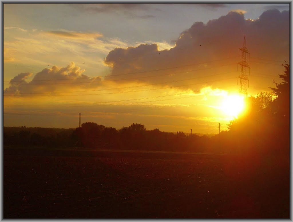 H©) Oktober 2010 / Sonnenuntergang im Pott by Hannes Th.