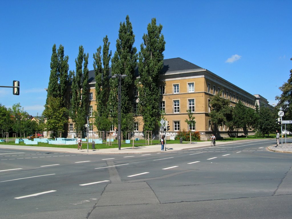 Thüringisches Landesverwaltungsamt (Westgebäude des ehem. Gauforums) by © R.Möhler