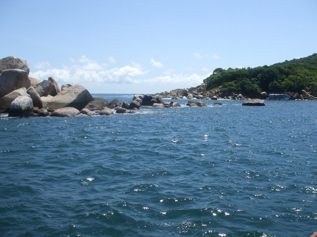 Rocas en la Isla la Roqueta by MarffNetwork