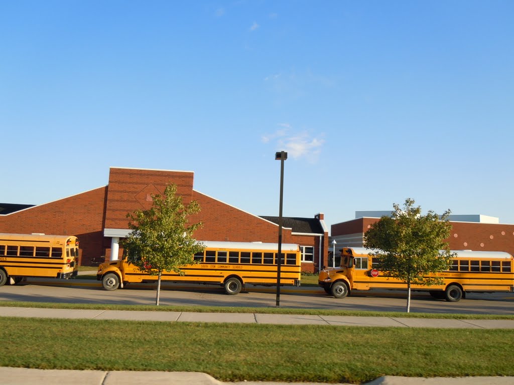 Hardy Elementary by plumgarden