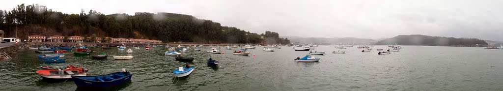 Pano del puerto de Cedeira by Manuel Gl