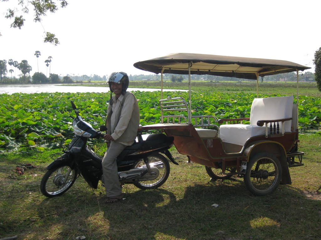 Siem Reap tuktuk by vuthsopheak2005