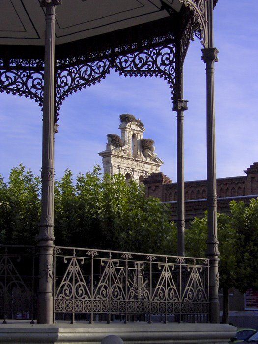 [JHN] San Ildefonso desde plaza Cervantes by Lubican