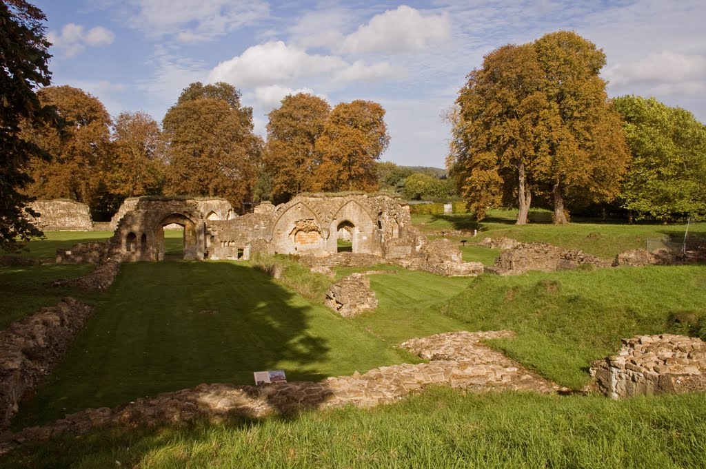 Hailes Abbey, Gloucestershire by David Bainbridge