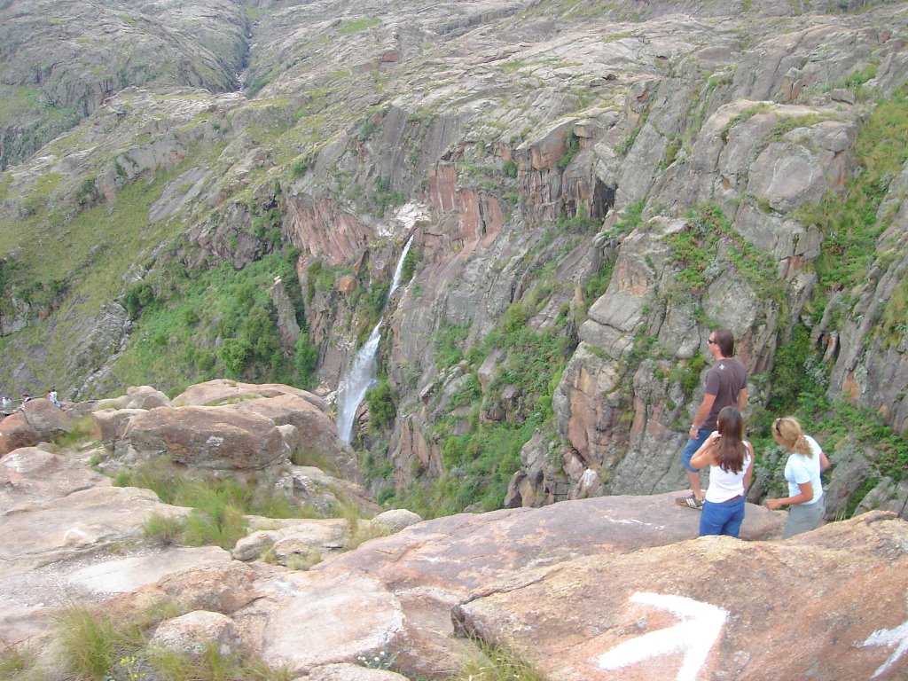 Nacimiento Del Río Mina Clavero by marcosercole