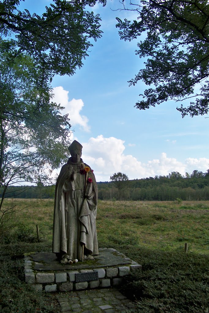 Vluchtend in zijn eigen woestijn by Ted Potters