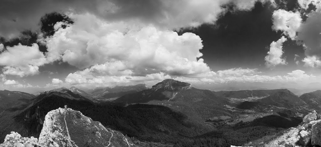 Chamechaude depuis la Pinéa by cassagneromain