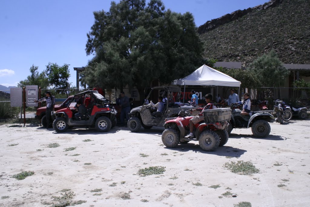 Moto21 Comida Boca de Potrerillos-Ruta Desierto Mágico by Moto21