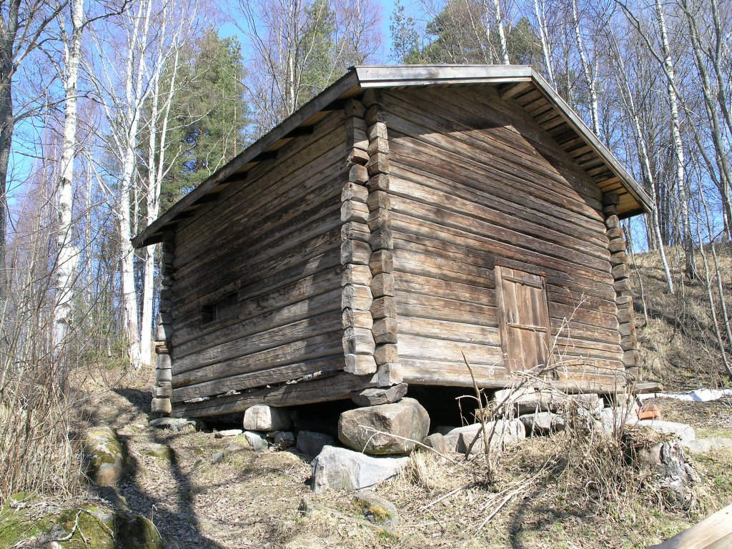 Vanha riihi myllyn luona by Esa Salonen