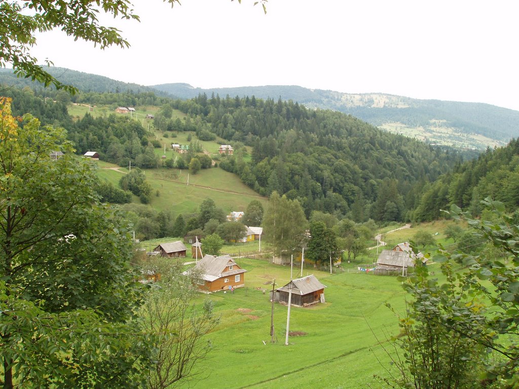 Hills near Yaremche 3 by Noud