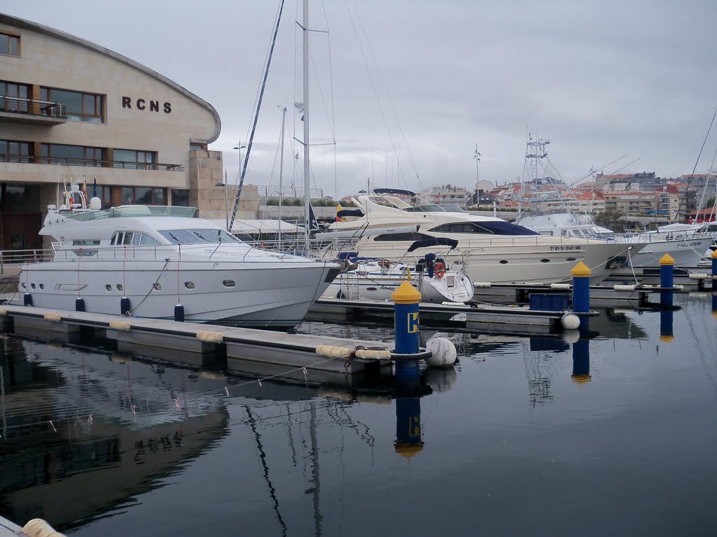 Real Club Nautico Sanxenxo by Ania Alonso