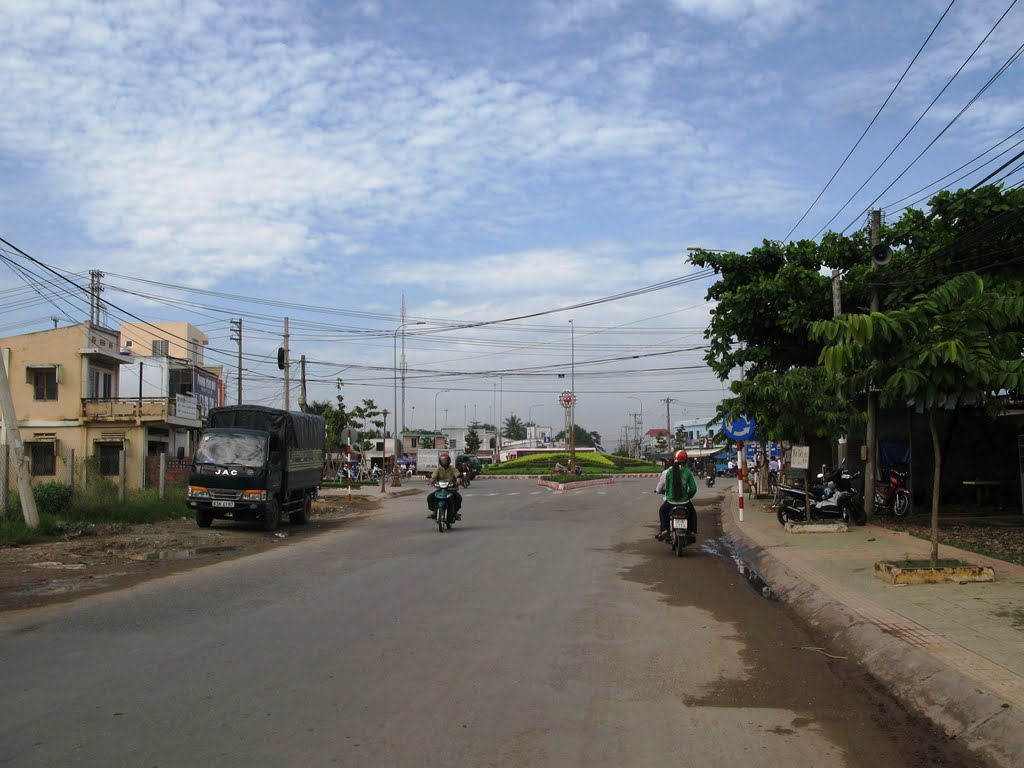 Nguyễn Thị Định Street . Bến Tre City by Võ Hiếu Dân