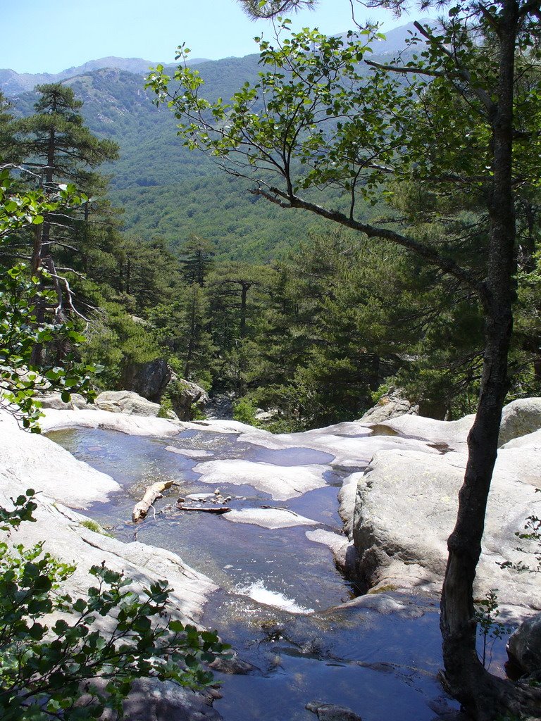 Corsica - Cascade des Anglais - stream spreading on the rocks by jeffwarder