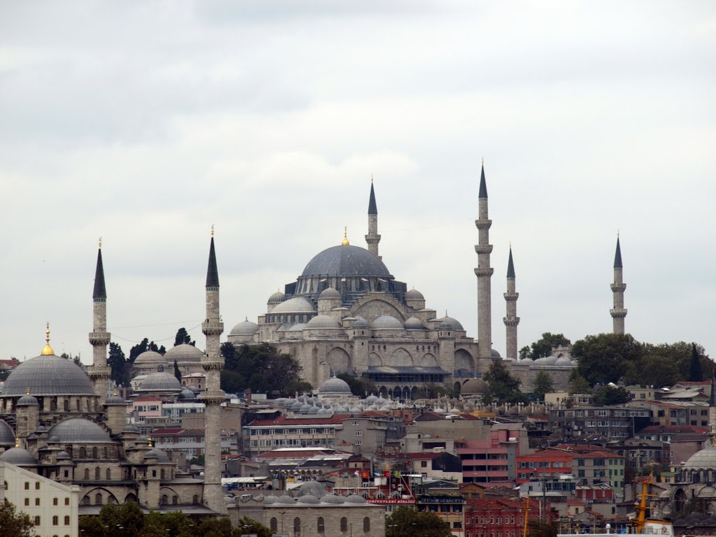 Istanbul by Frank Faro