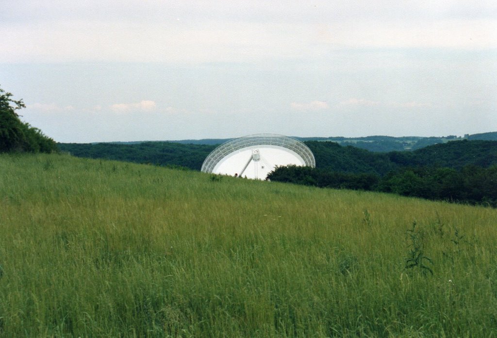 Radioteleskop Effelsberg by Gerald Weber