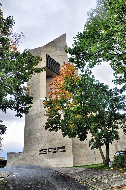 Zwölf-Apostel-Kirche hildesheim by turker yilmaz