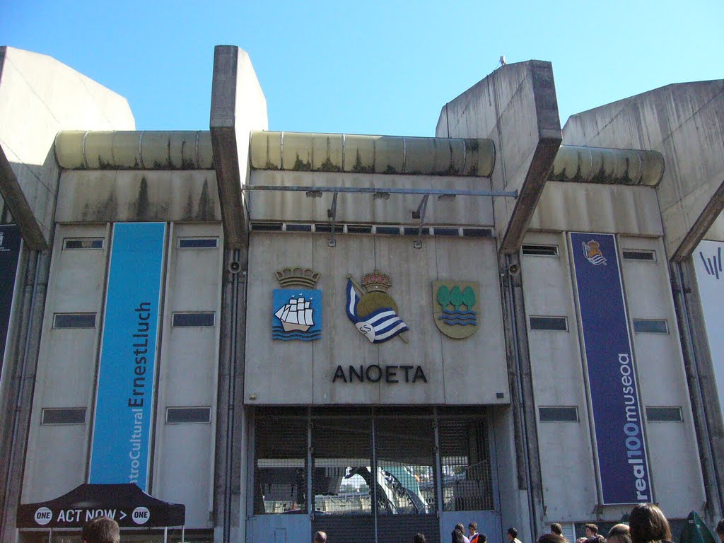 Estadio de Anoeta by andretolen