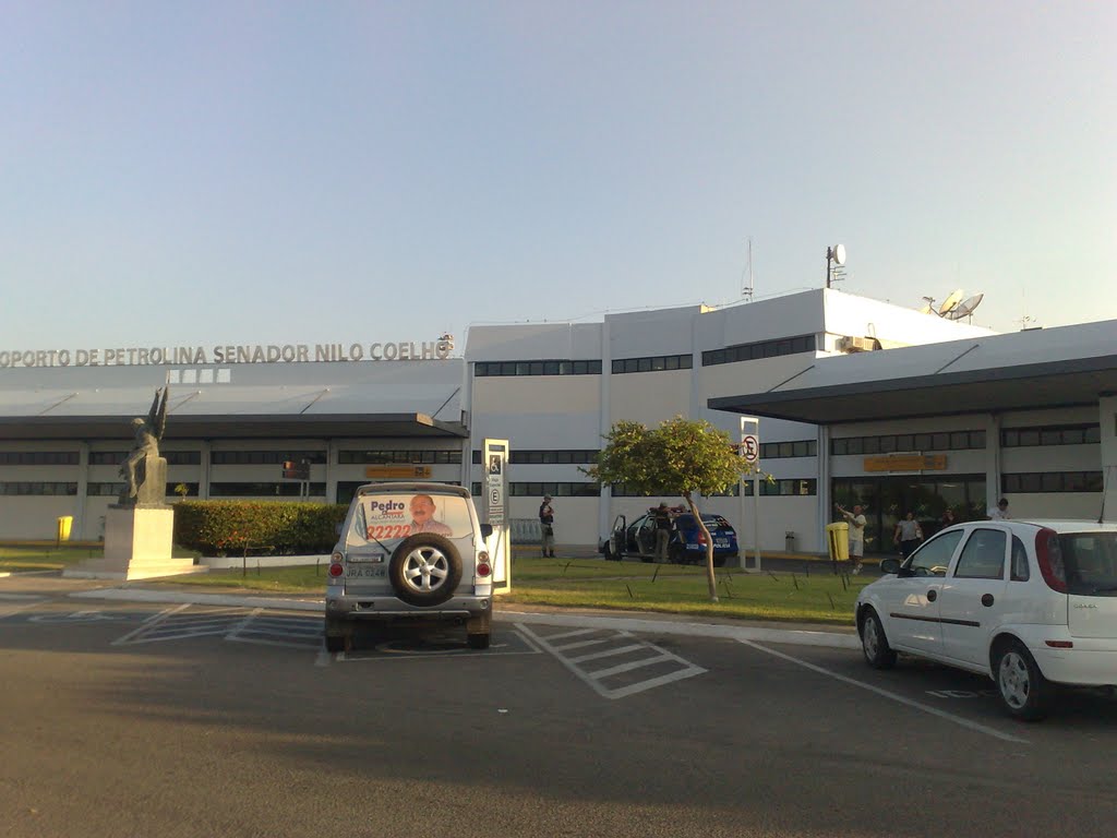 Aeroporto Internacional de Petrolina-PE. Brasil by Jorge Hirata