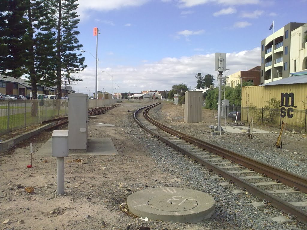 Fremantle Line Terminal by Pong Siu