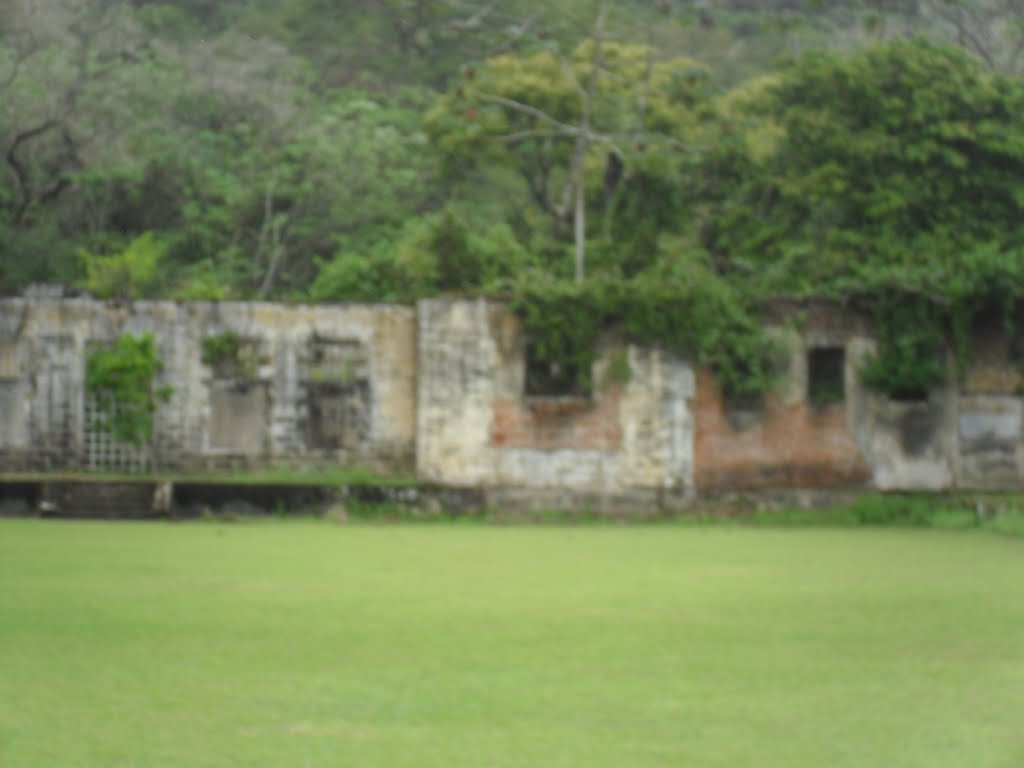 Ruinas de presidio na ilha anchieta by jozias angelo tavare…