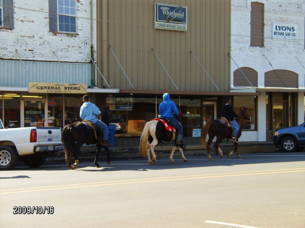 Downtown Alto Texas by Ken0matic