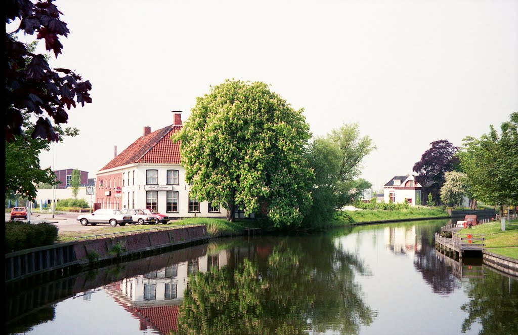 HOTEL GESLOOPT by doornbos