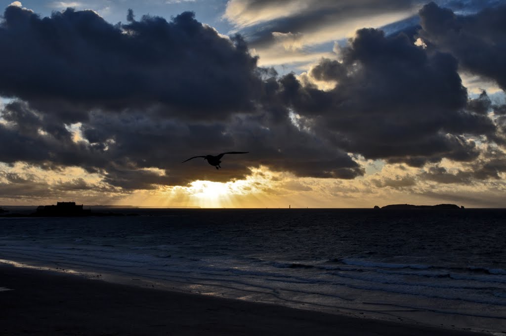 Entre nubes by JaimePSF