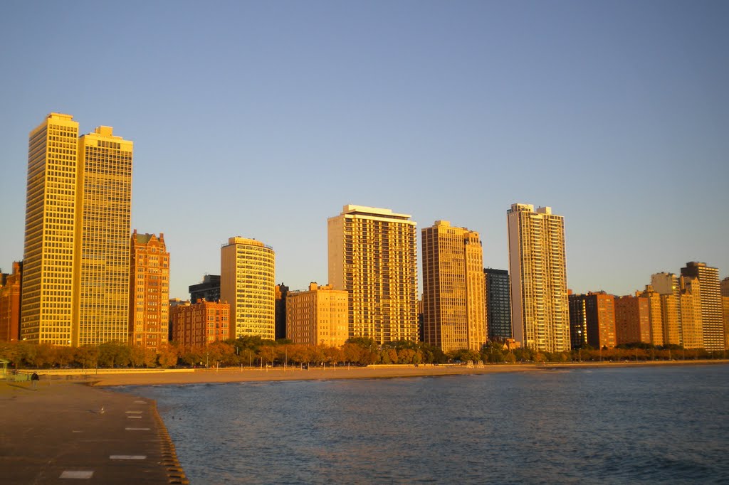 Lakeshore Drive by Peter Bond