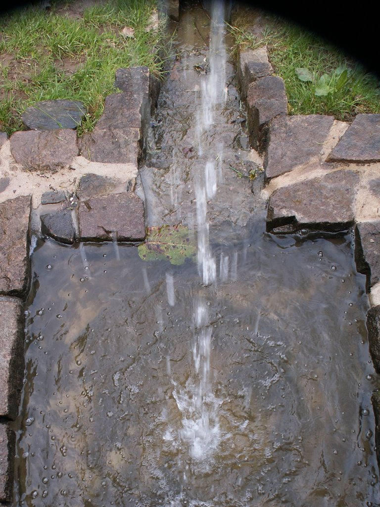 Jeux d'eau à Jagu by Bout de craie