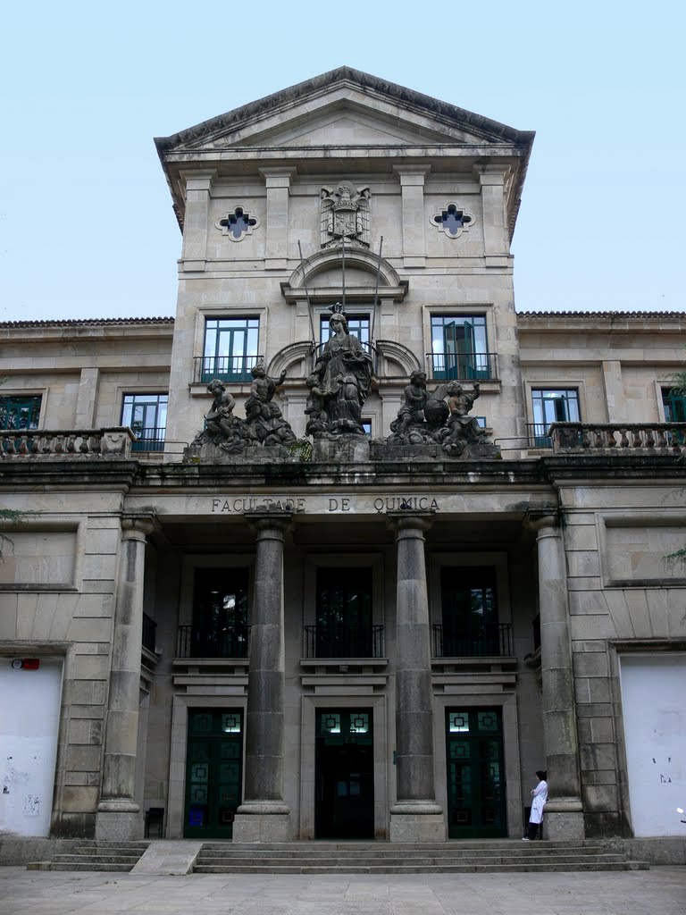 SANTIAGO DE COMPOSTELA. 2010. 01. Facultad de Química. by Carlos Sieiro del Ni…