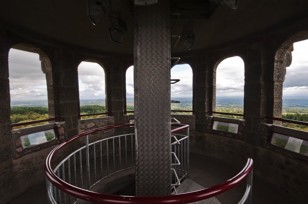 Toulx-Sainte-Croix Tower by Hagey