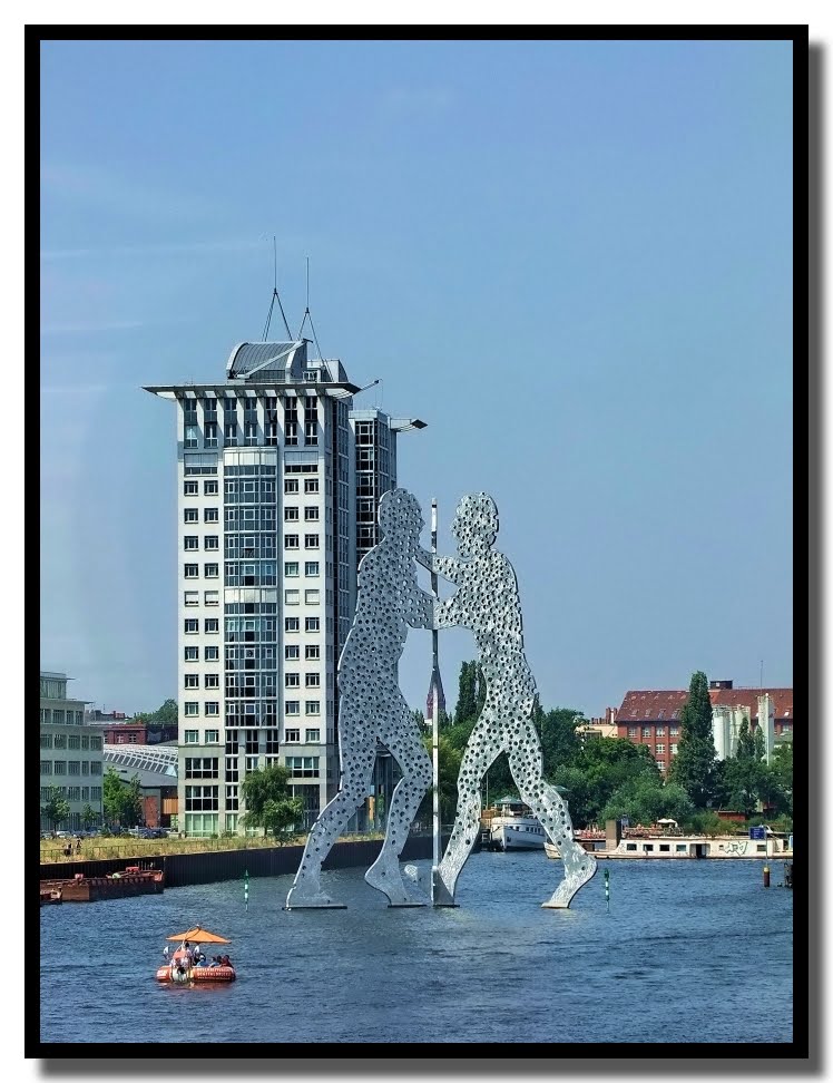 The Molecule Man di Jonathan Borofsky by Le Gallerie-No Views…