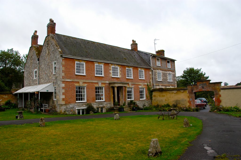 B&B (Stonehenge) by R. C. Schreiner