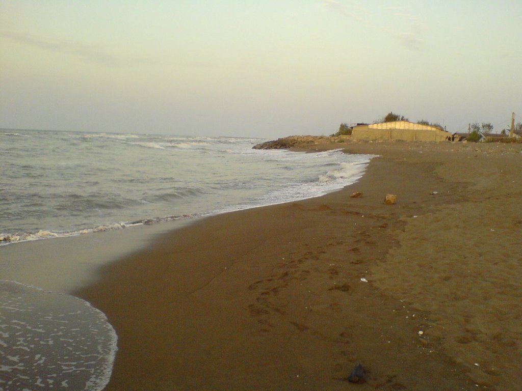 Beach 3 by Hamid Hoseinpoor